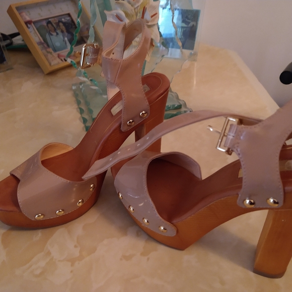 Jessica Simpson platforms - Picture 5 of 5